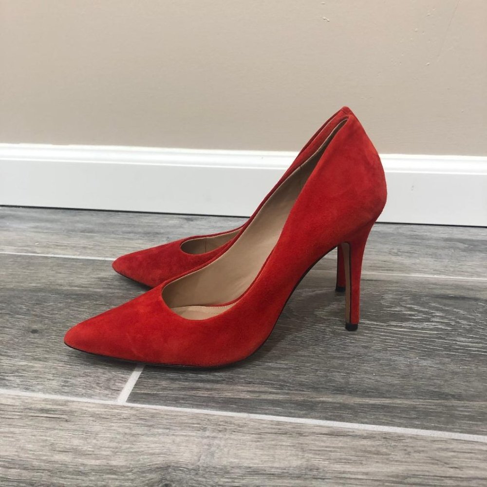 BCBGMaxazria Pumps